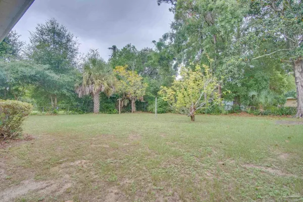 $1,550 | 114 Altamont Road, Pensacola, FL 32503