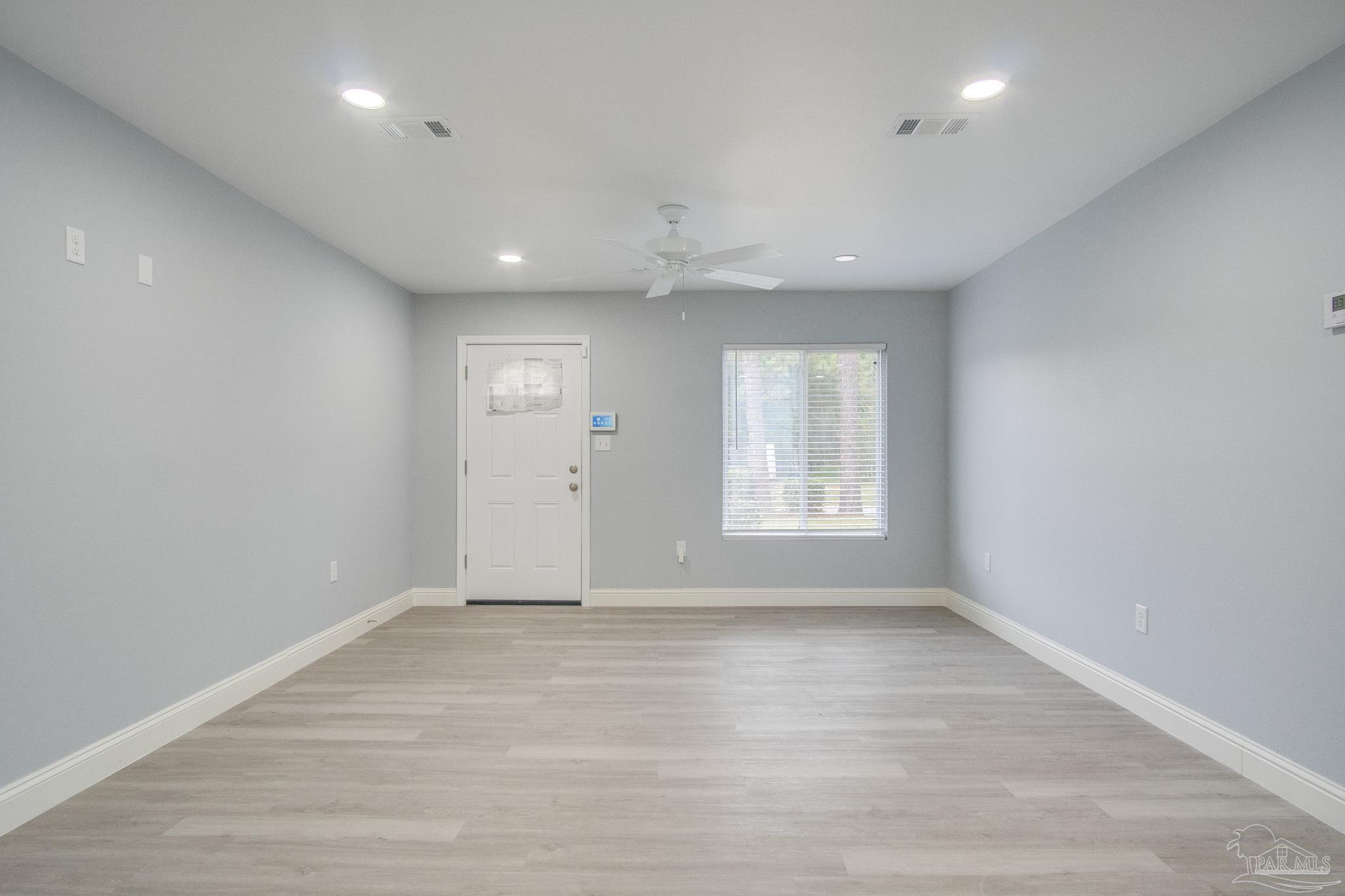 114 Altamont Road Pensacola, FL 32503 - Photo 6 of 29