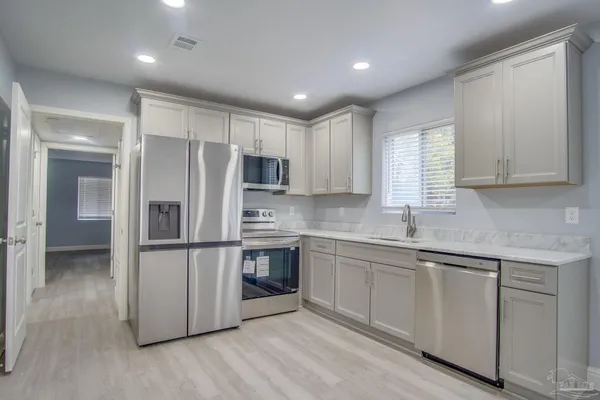 $1,550 | 114 Altamont Road, Pensacola, FL 32503