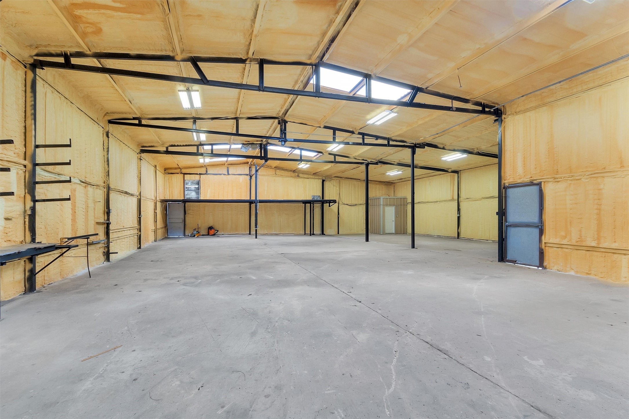 207 Aldine Mail Rte Road Houston, TX 77037 - Photo 7 of 44