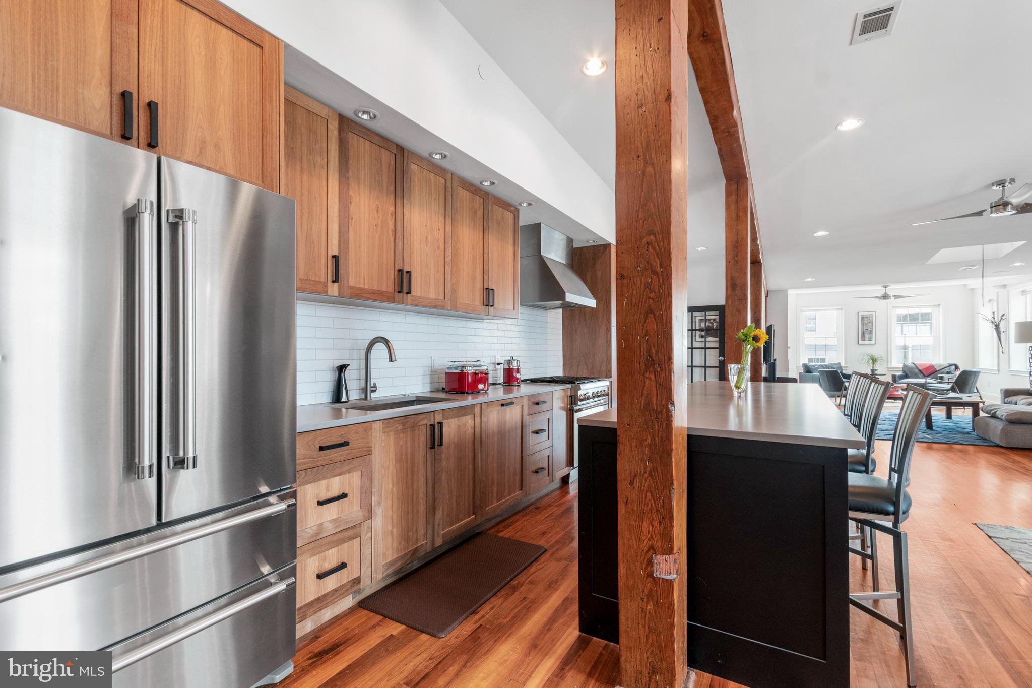 237 North Bread Street, Unit 5 Philadelphia, PA 19106 - Photo 5 of 27
