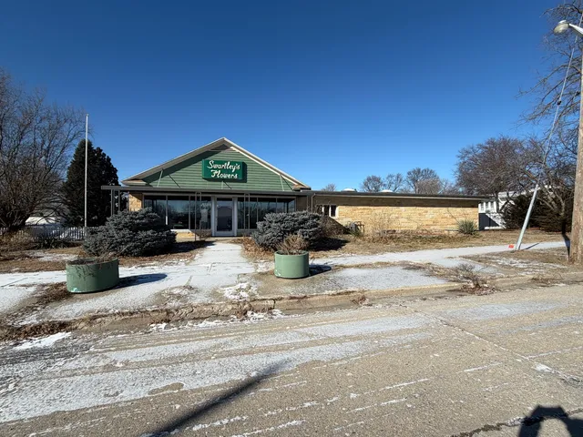 $200,000 | 1706 East 5th Street, Sterling, IL 61081