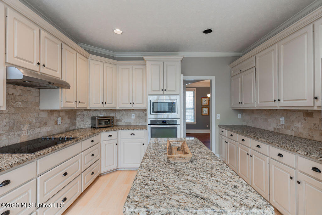 102 Hickory Hills Drive Clinton, MS 39056 - Photo 20 of 64 20-Kitchen