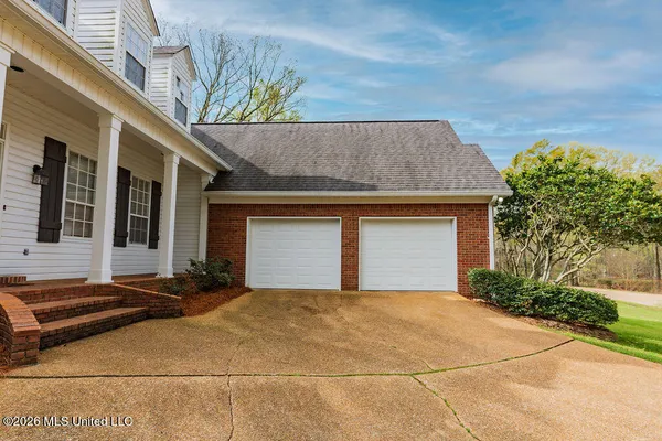 $399,900 | 102 Hickory Hills Drive, Clinton, MS 39056