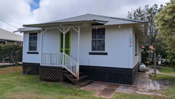 $2,400 | 1046 Houston Street, Lanai City, HI 96763