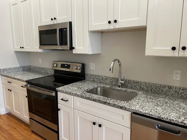 $1,995 | 34 St Joseph Street, Unit 9, Fall River, MA 02723