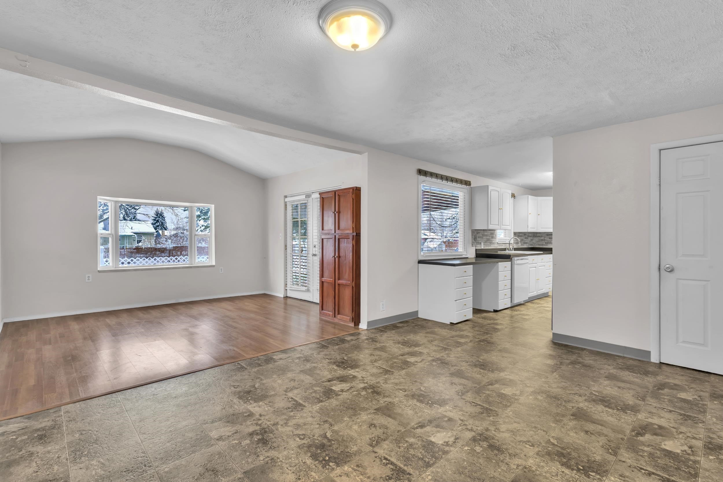 2017 North Laura Road Spokane, WA 99212 - Photo 13 of 28 Gallery Image 13