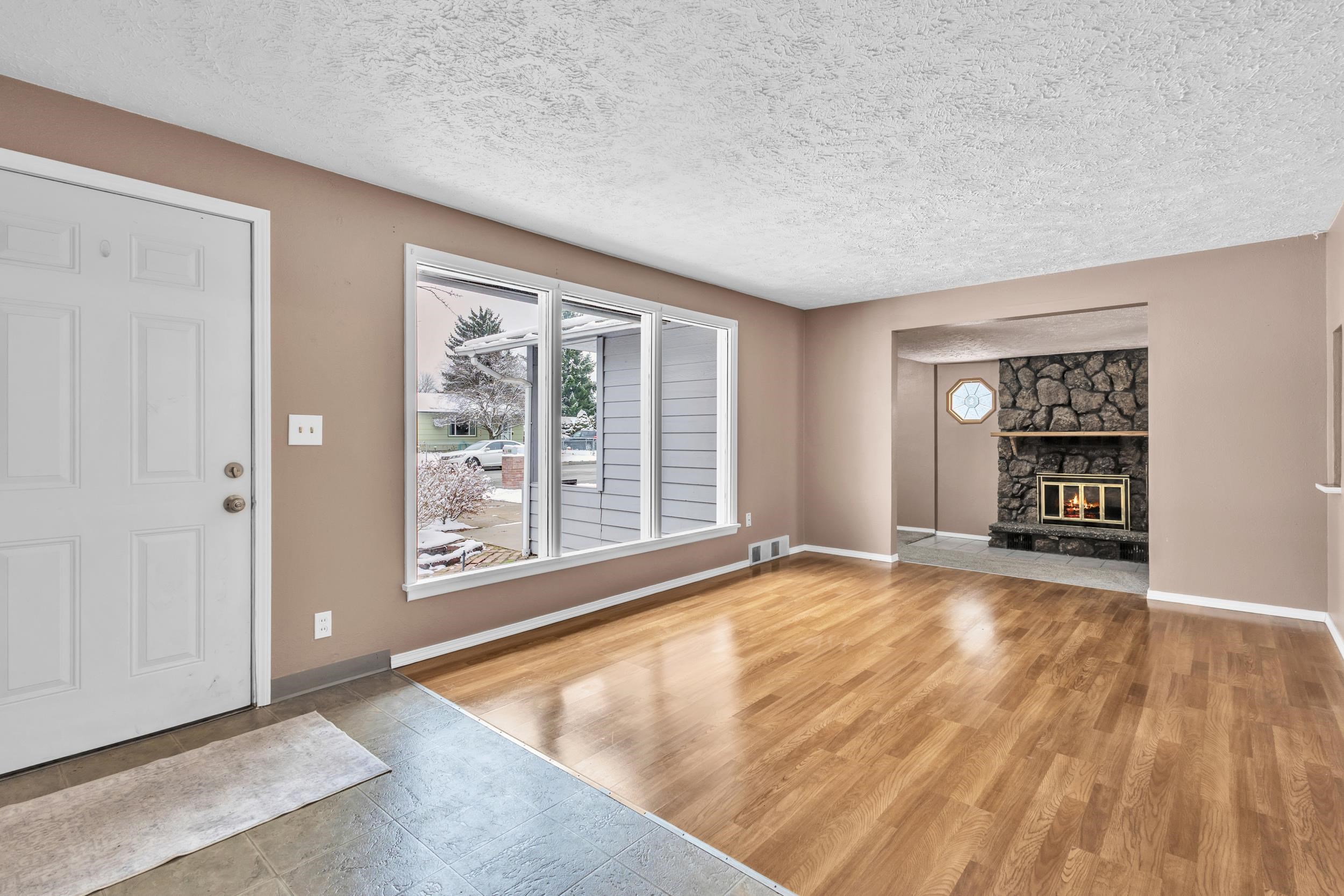 2017 North Laura Road Spokane, WA 99212 - Photo 3 of 28 Gallery Image 3