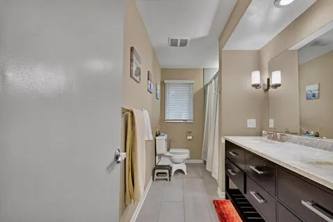 $985,000 | 7001 Lanham Lane, Edina, MN 55439