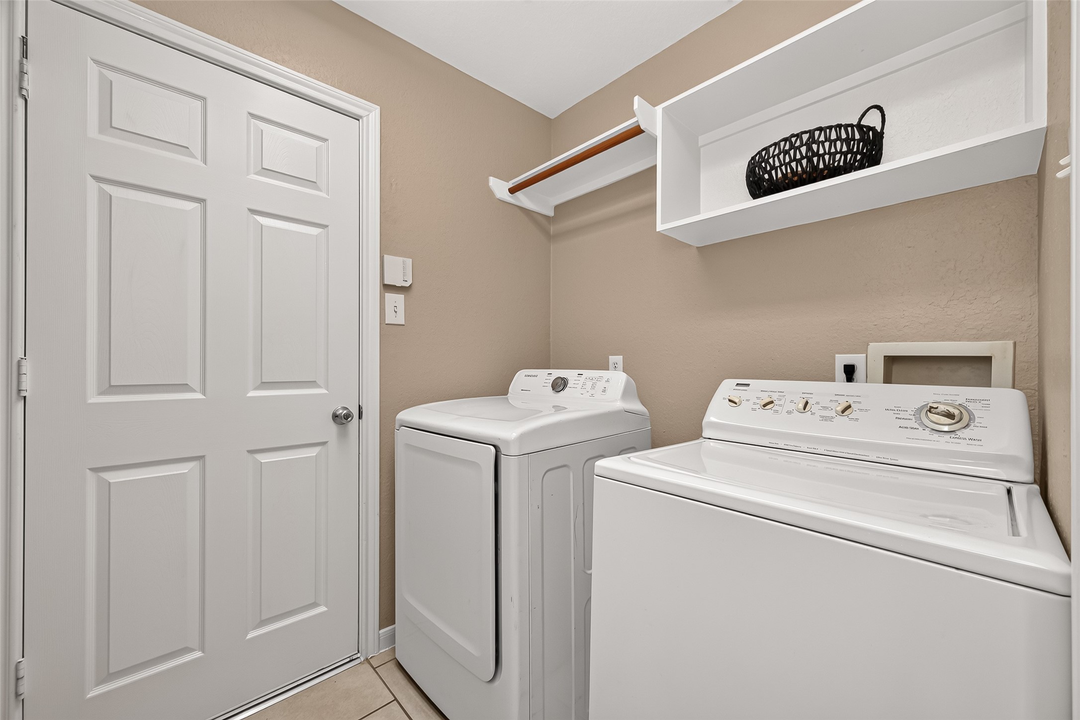 4326 Country Oaks Court Spring, TX 77388 - Photo 13 of 47