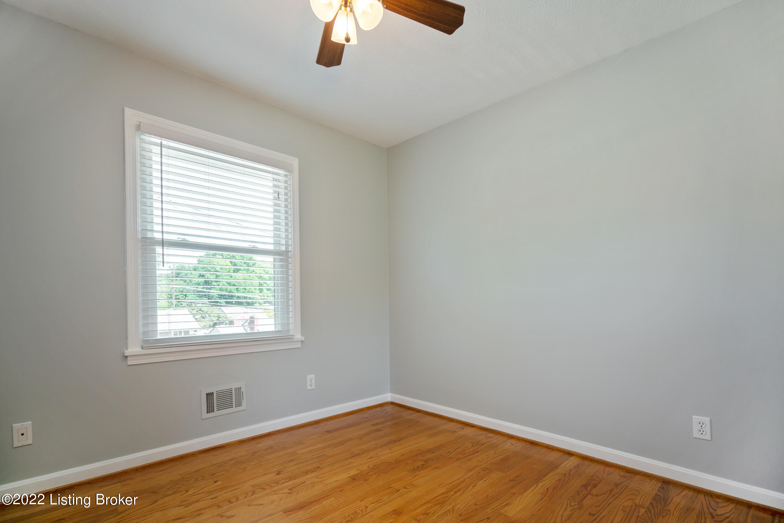 944 Palatka Road Louisville, KY 40214 - Photo 18 of 38 944 Palatka Road-30