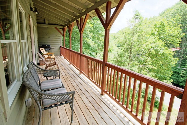 148 Grady Winkler Road Boone, NC 28607 - Photo 19 of 24 a view of a balcony with wooden floor