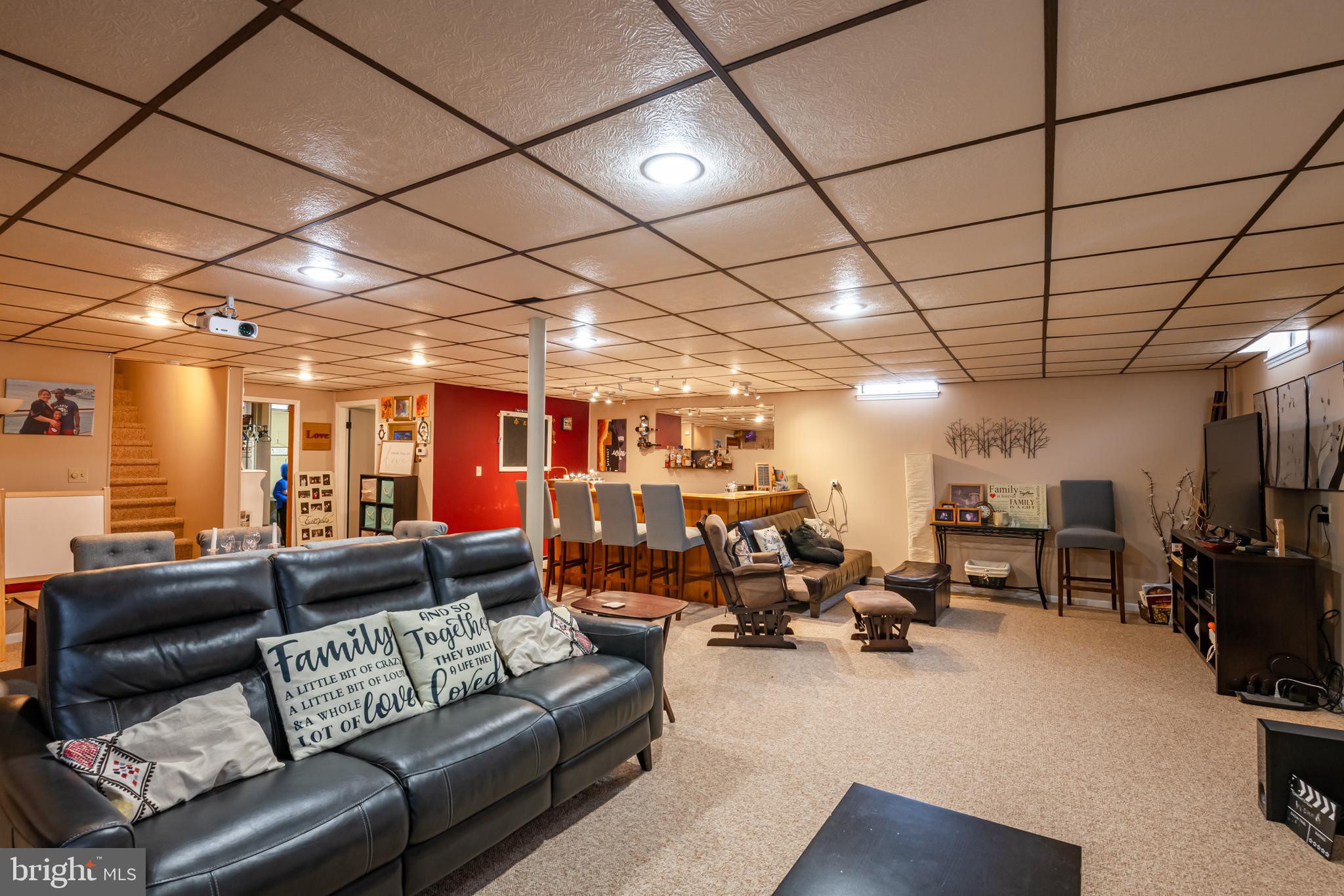300 Old Fritztown Road Reading, PA 19607 - Photo 22 of 28 a living room with furniture