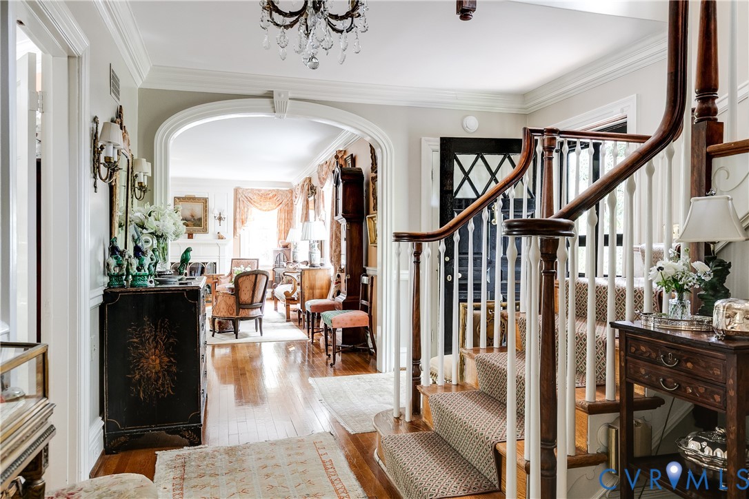 205 Ampthill Road Richmond, VA 23226 - Photo 7 of 57 Foyer