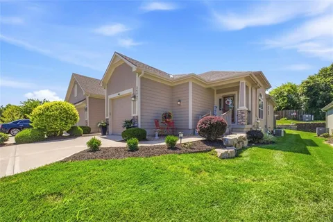 $315,000 | 34097 West 90th Circle, De Soto, KS 66018