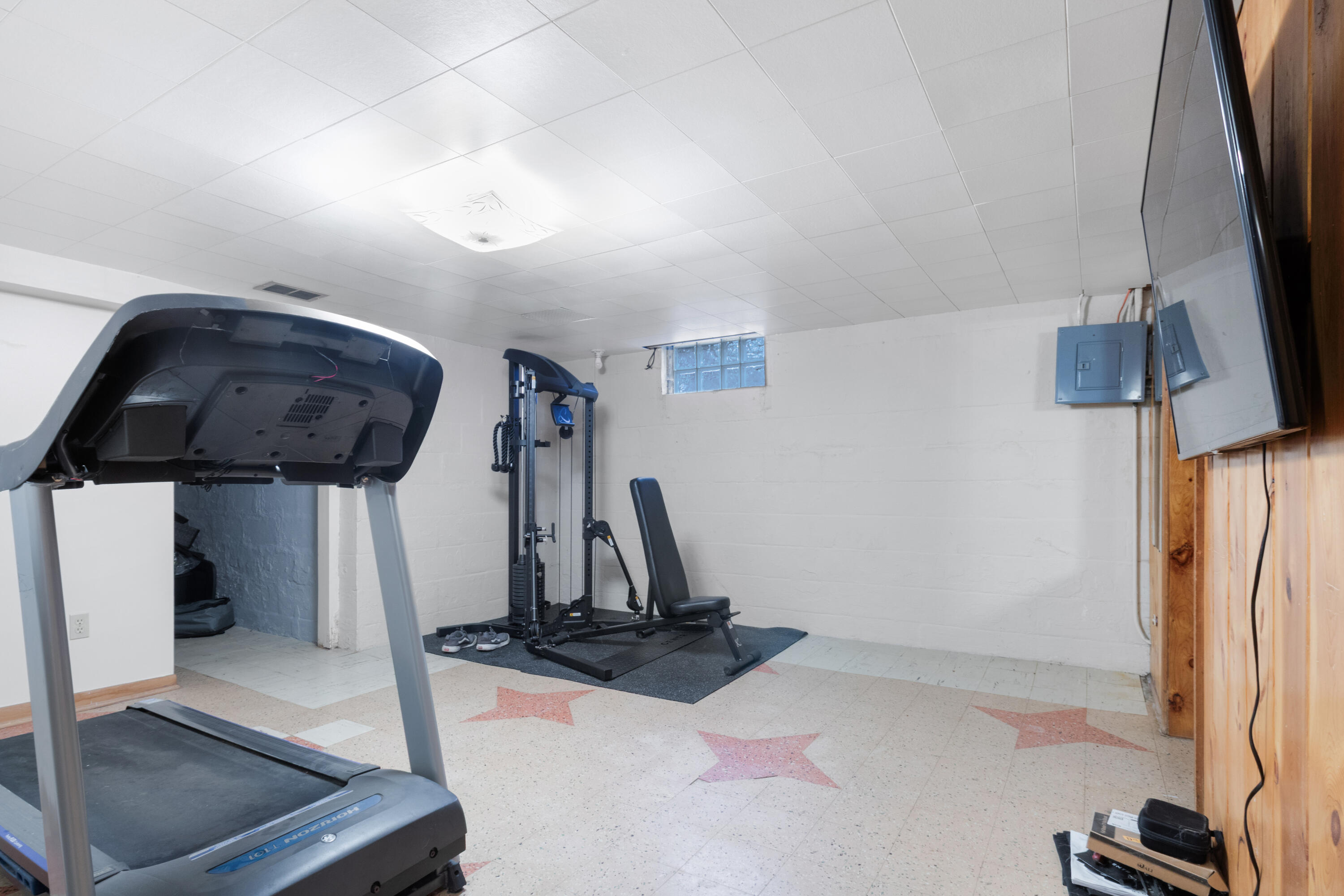 3420 South 57th Street Milwaukee, WI 53219 - Photo 14 of 17 IMG_9395