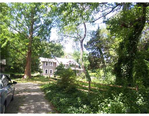 9 N Road North Kingstown, RI 02874 - Photo 4 of 20 Exterior Front.