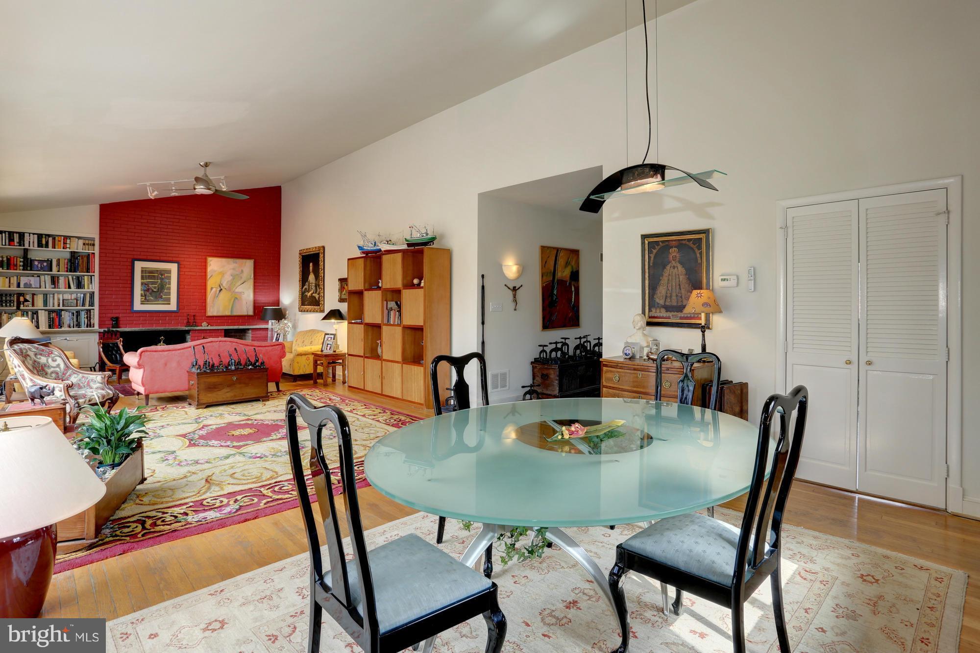 6800 Millwood Road Bethesda, MD 20817 - Photo 7 of 29 Interior (General)