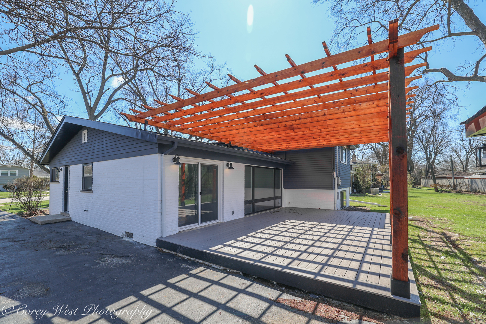 217 Heather Lane Wilmette, IL 60091 - Photo 39 of 44 a view of a backyard with wooden floor