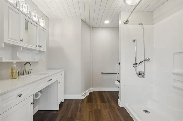 $259,900 | 6 Marilou Drive, Jeannette, PA 15644