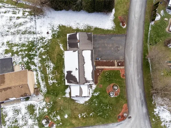 $259,900 | 6 Marilou Drive, Jeannette, PA 15644