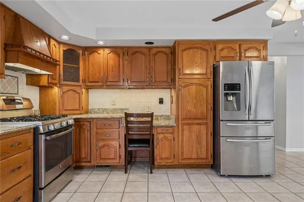 $259,900 | 6 Marilou Drive, Jeannette, PA 15644