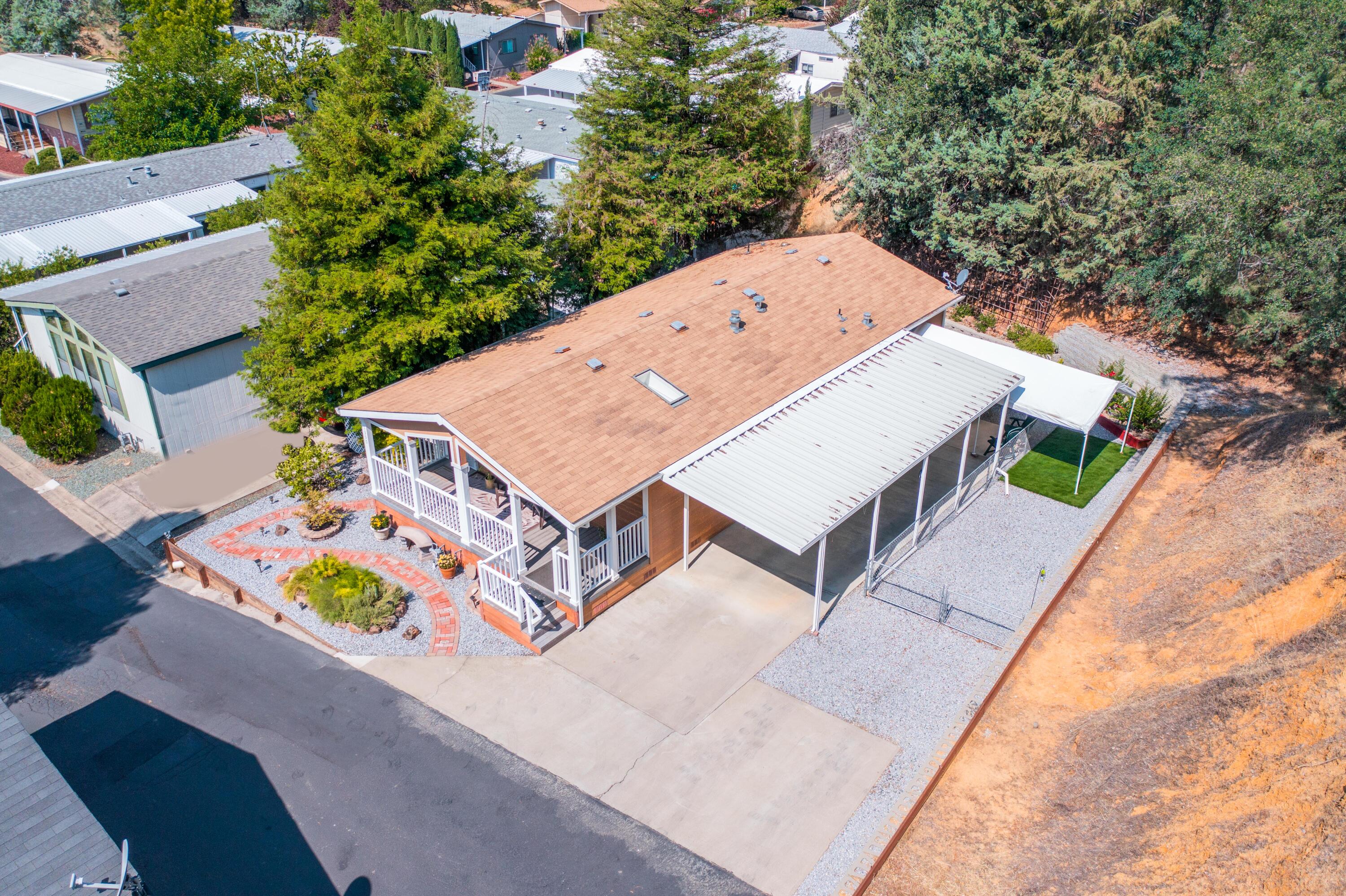1390 Aztec Path Redding, CA 96003 - Photo 22 of 33 IMG-22