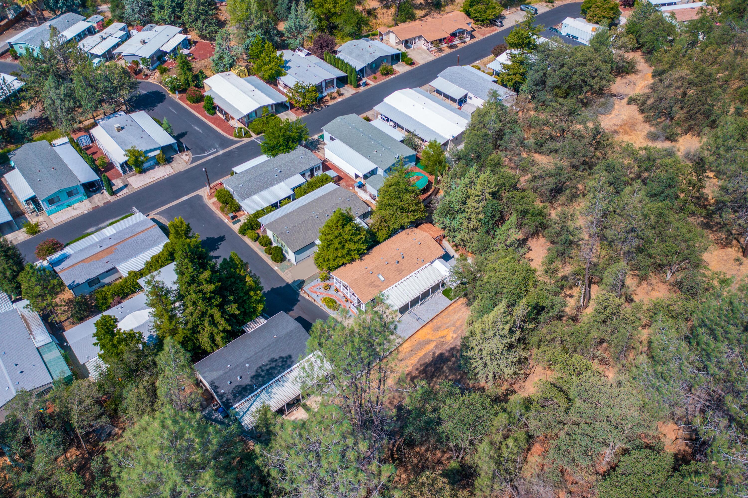 1390 Aztec Path Redding, CA 96003 - Photo 25 of 33 IMG-25