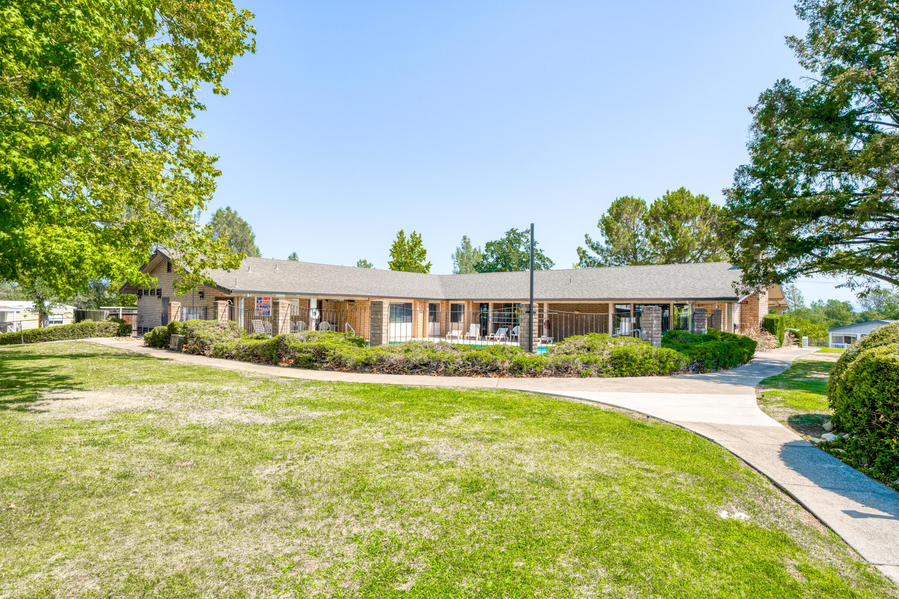 1390 Aztec Path Redding, CA 96003 - Photo 28 of 33 IMG-28