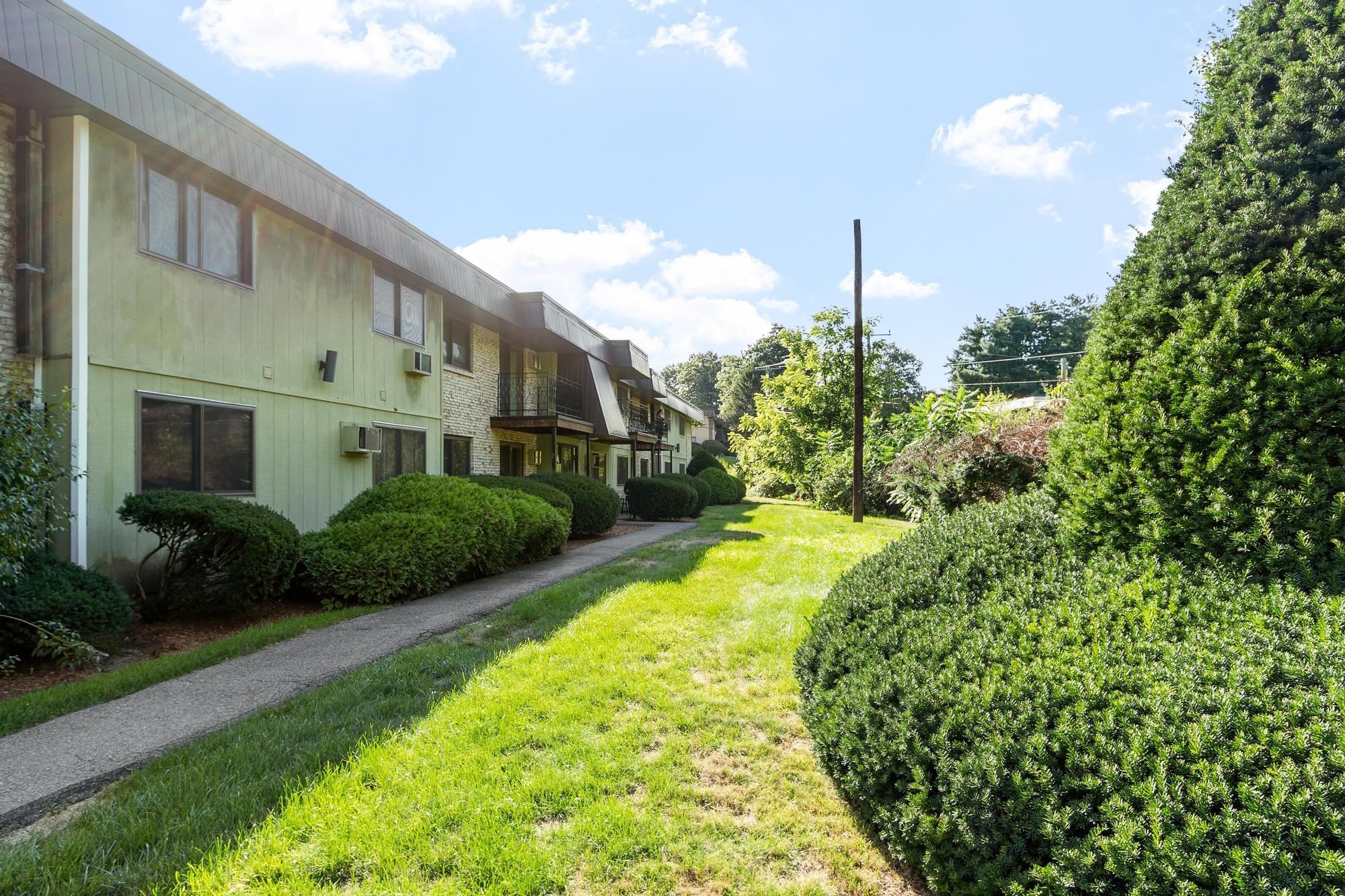 6 Strawberry Bank Road, Unit 5 Nashua, NH 03062 - Photo 25 of 32 Gallery Image 25