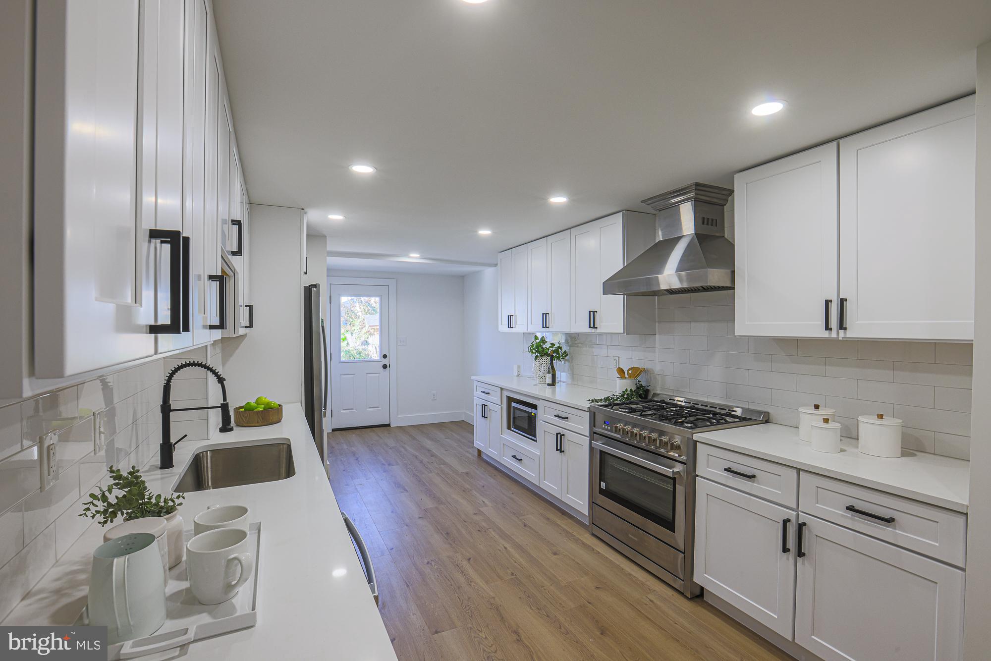 3532 Roland Avenue Baltimore, MD 21211 - Photo 11 of 42 Gallery Image 11