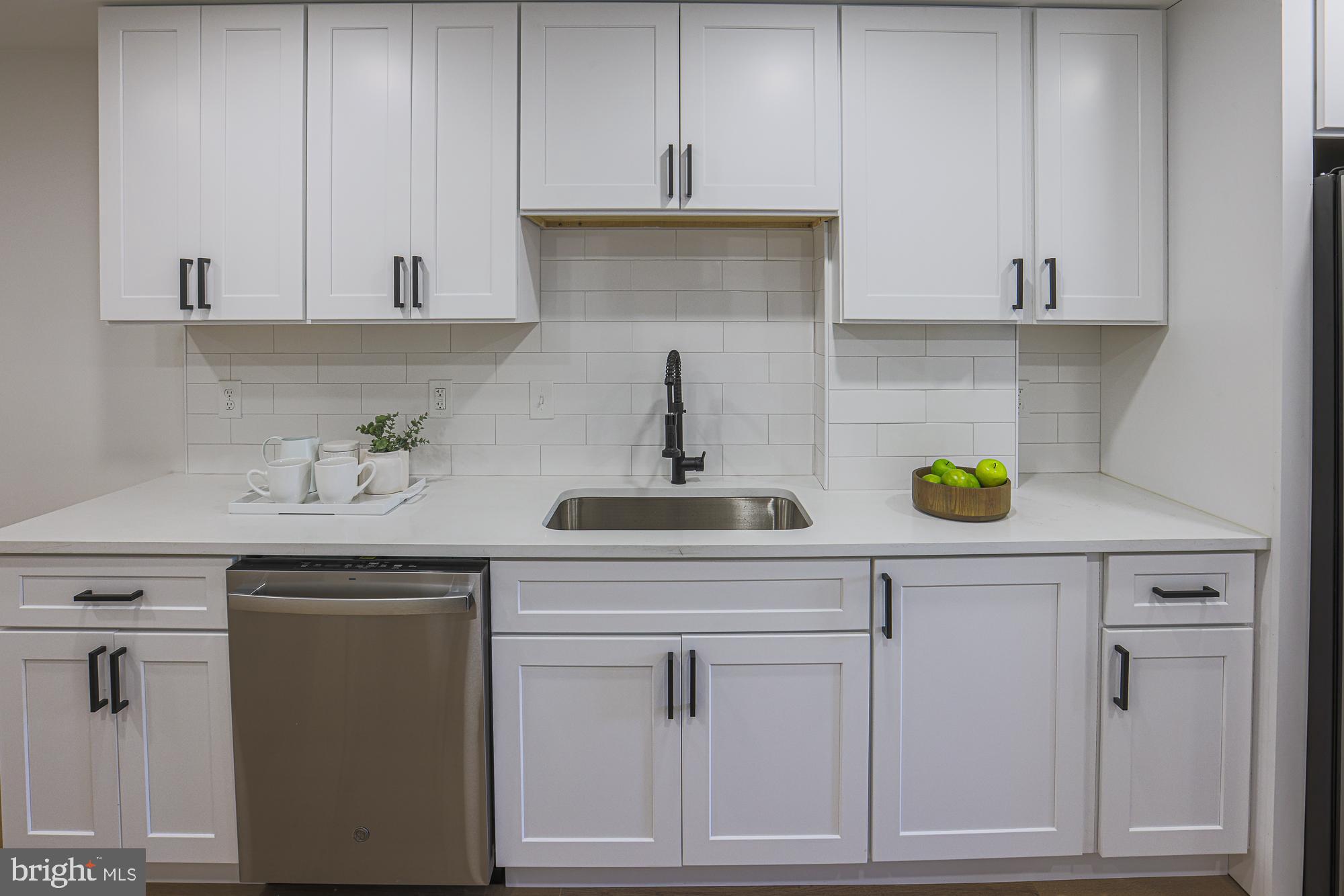3532 Roland Avenue Baltimore, MD 21211 - Photo 13 of 42 Gallery Image 13