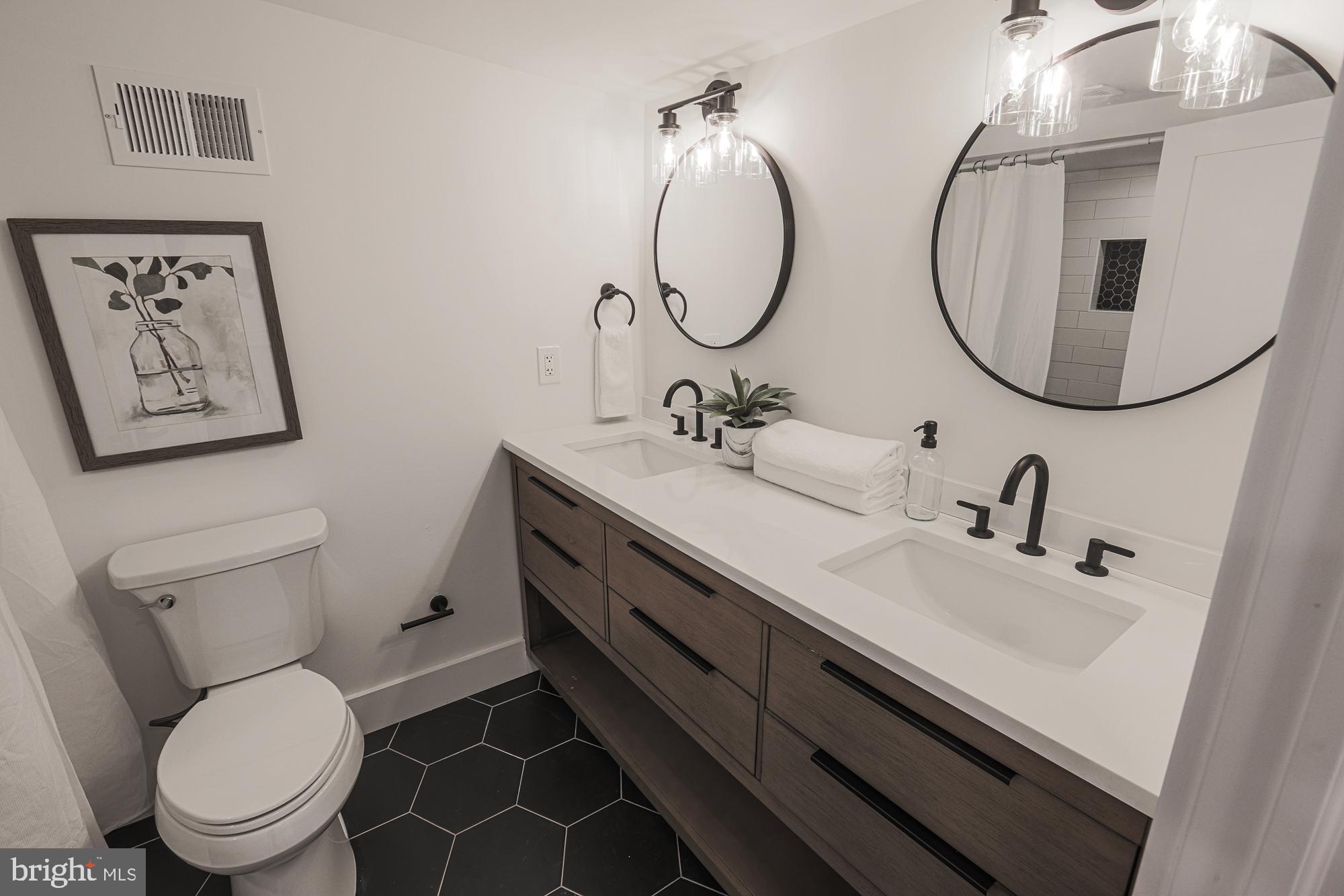 3532 Roland Avenue Baltimore, MD 21211 - Photo 35 of 42 Gallery Image 35