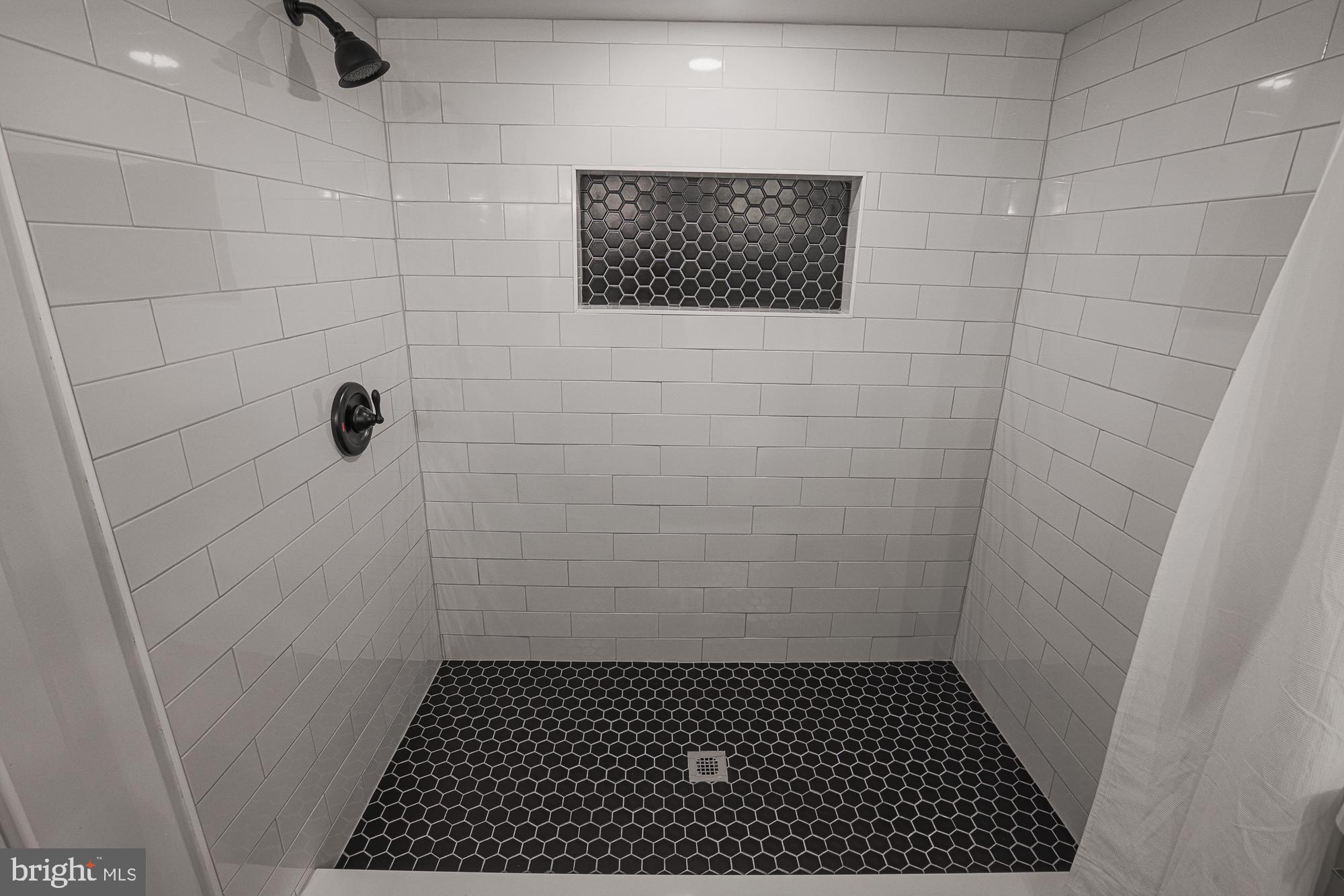 3532 Roland Avenue Baltimore, MD 21211 - Photo 38 of 42 Gallery Image 38