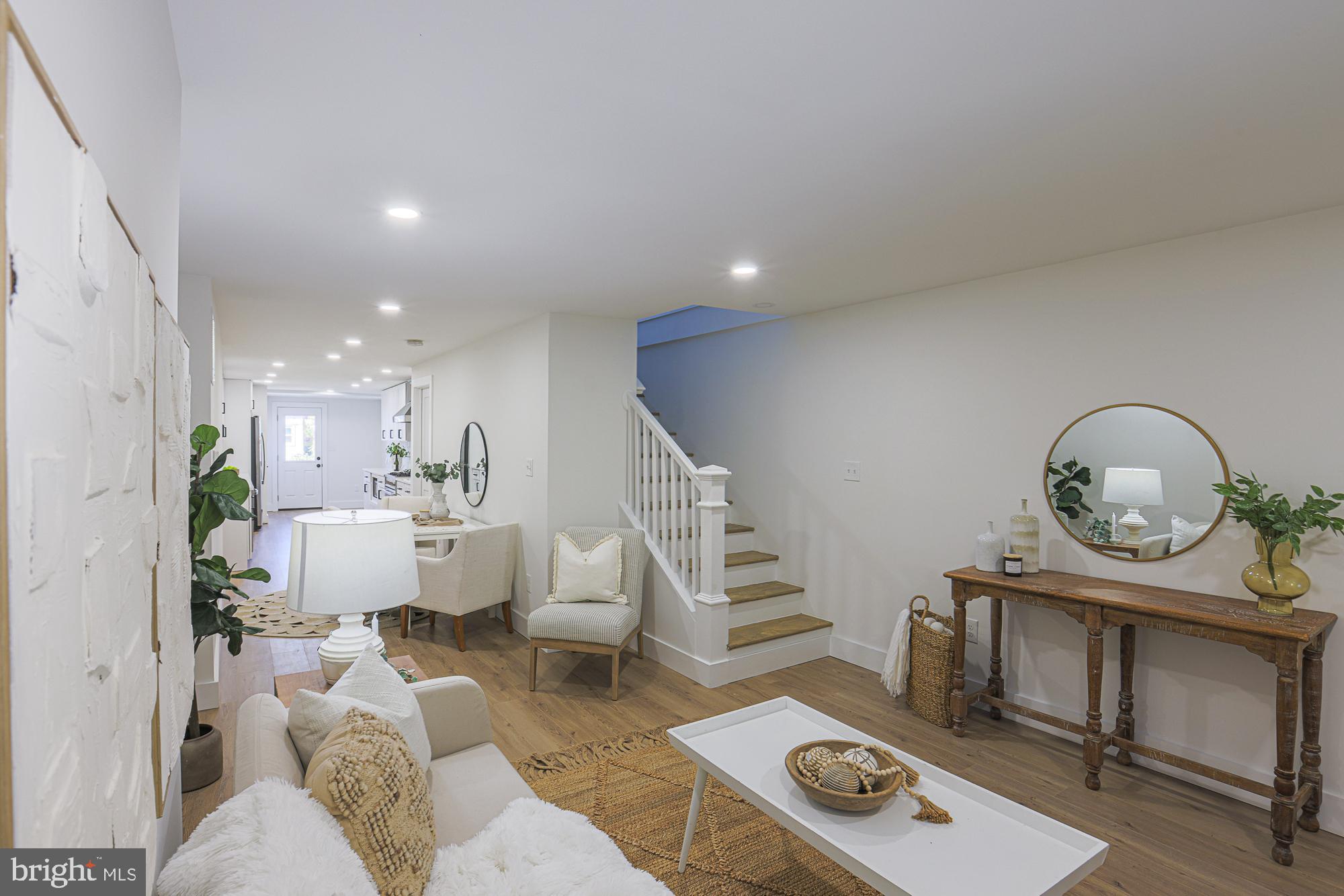 3532 Roland Avenue Baltimore, MD 21211 - Photo 4 of 42 Gallery Image 4