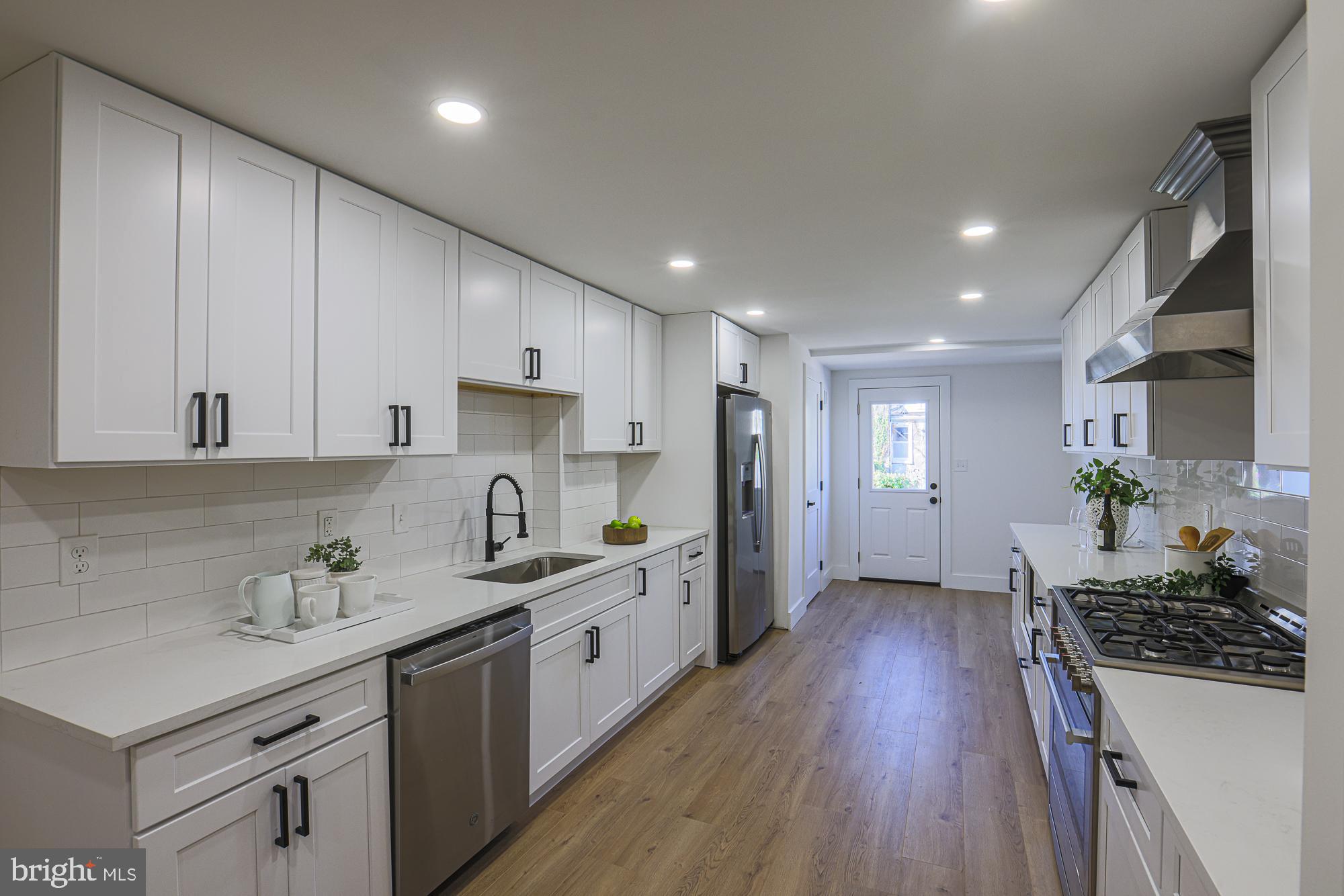 3532 Roland Avenue Baltimore, MD 21211 - Photo 9 of 42 Gallery Image 9