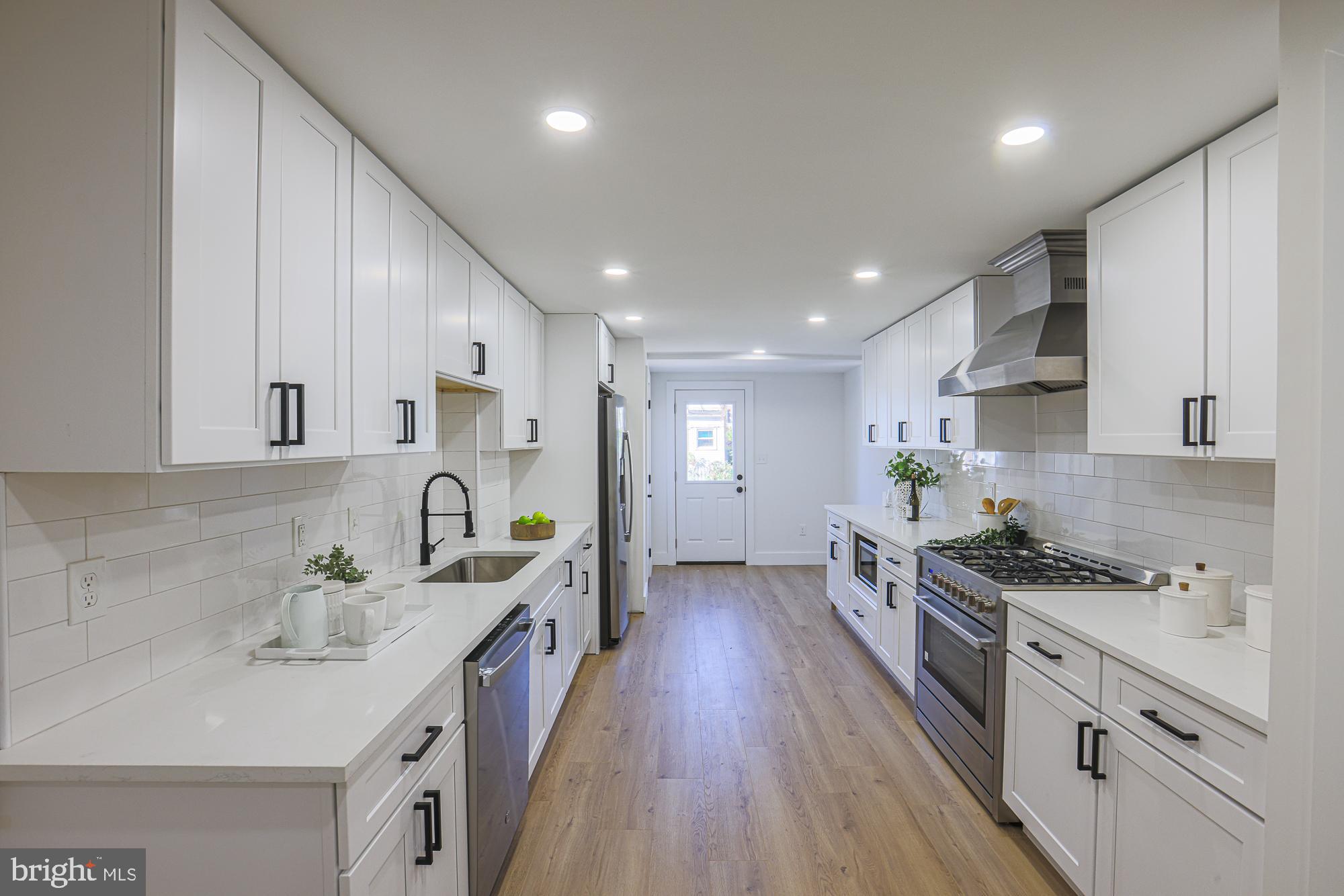 3532 Roland Avenue Baltimore, MD 21211 - Photo 10 of 42 Gallery Image 10