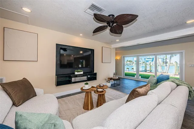 $1,488,000 | 14223 East Parsley Drive, Madeira Beach, FL 33708