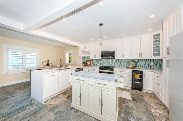 $1,488,000 | 14223 East Parsley Drive, Madeira Beach, FL 33708