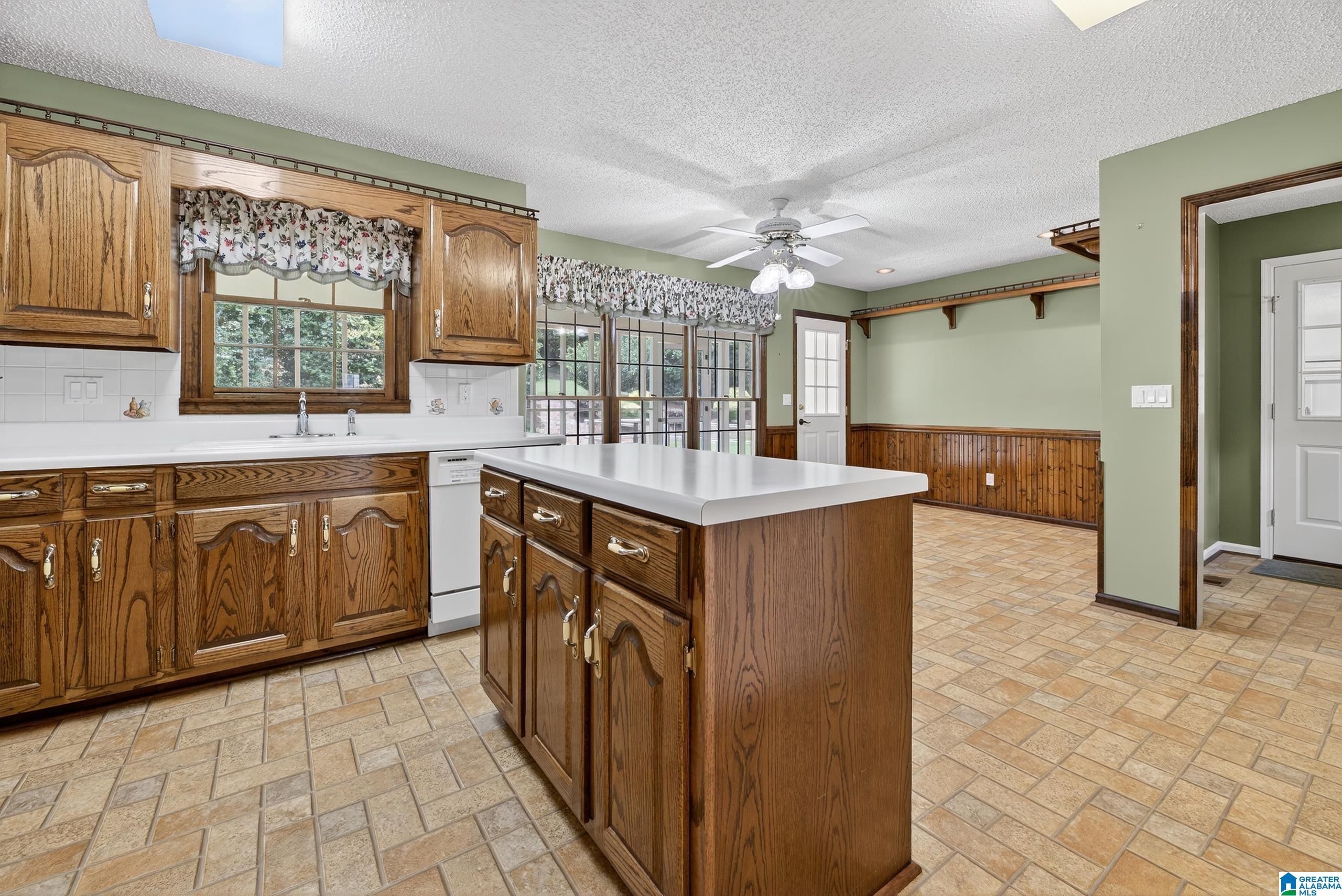 1267 Stillwater Road Anniston, AL 36207 - Photo 12 of 39