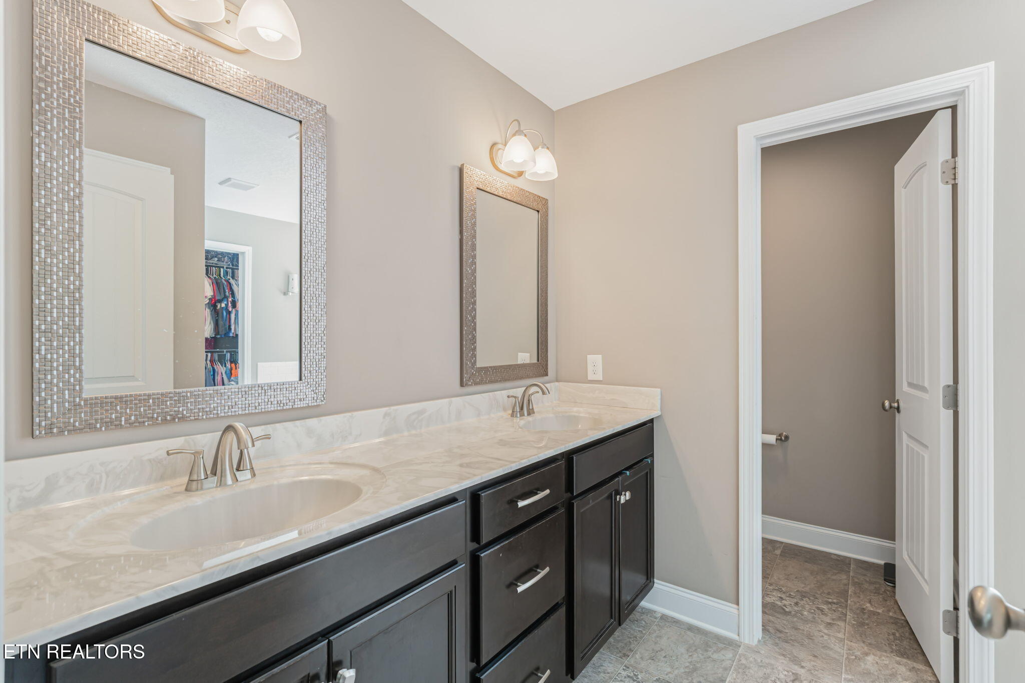 99 Fallberry Street Oak Ridge, TN 37830 - Photo 40 of 60 Primary Bath