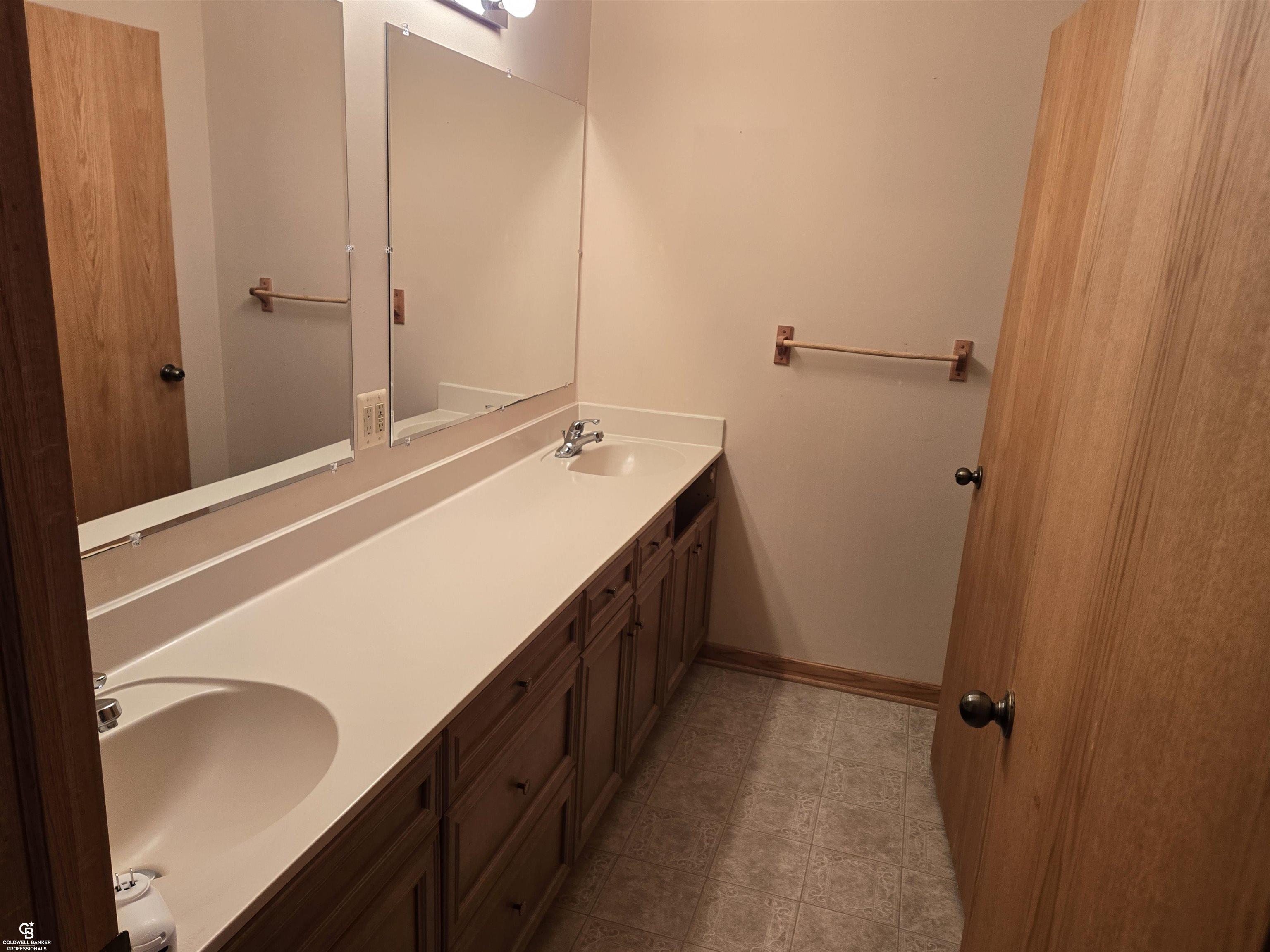 6151 Duce Road Avoca, MI 48006 - Photo 37 of 57 50193207-c0083d42-176d-4193-8cf8-2866d8d396f5.JPG