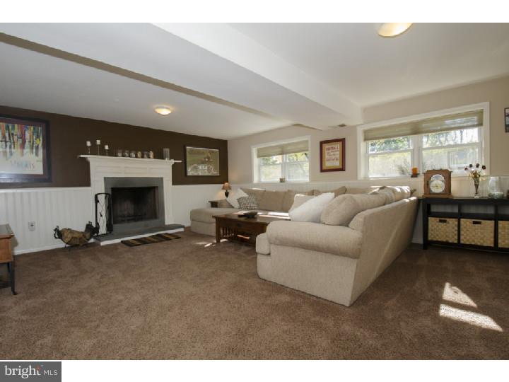 403 Penn Oak Road Flourtown, PA 19031 - Photo 13 of 21 Family Room