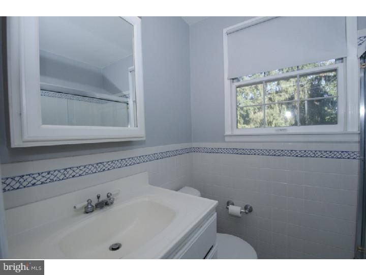 403 Penn Oak Road Flourtown, PA 19031 - Photo 16 of 21 Bathroom