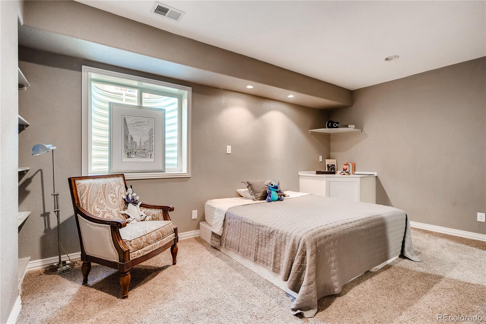 10480 Skyreach Road Highlands Ranch, CO 80126 - Photo 22 of 32