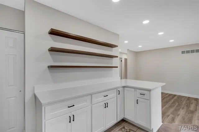 $374,400 | 74 Jane Drive, St. Peters, MO 63376