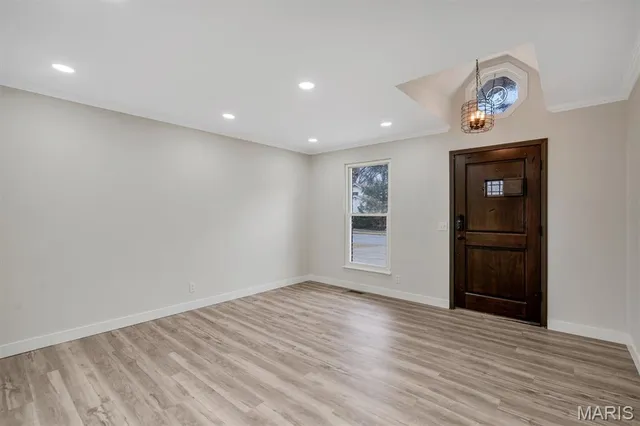 $374,400 | 74 Jane Drive, St. Peters, MO 63376