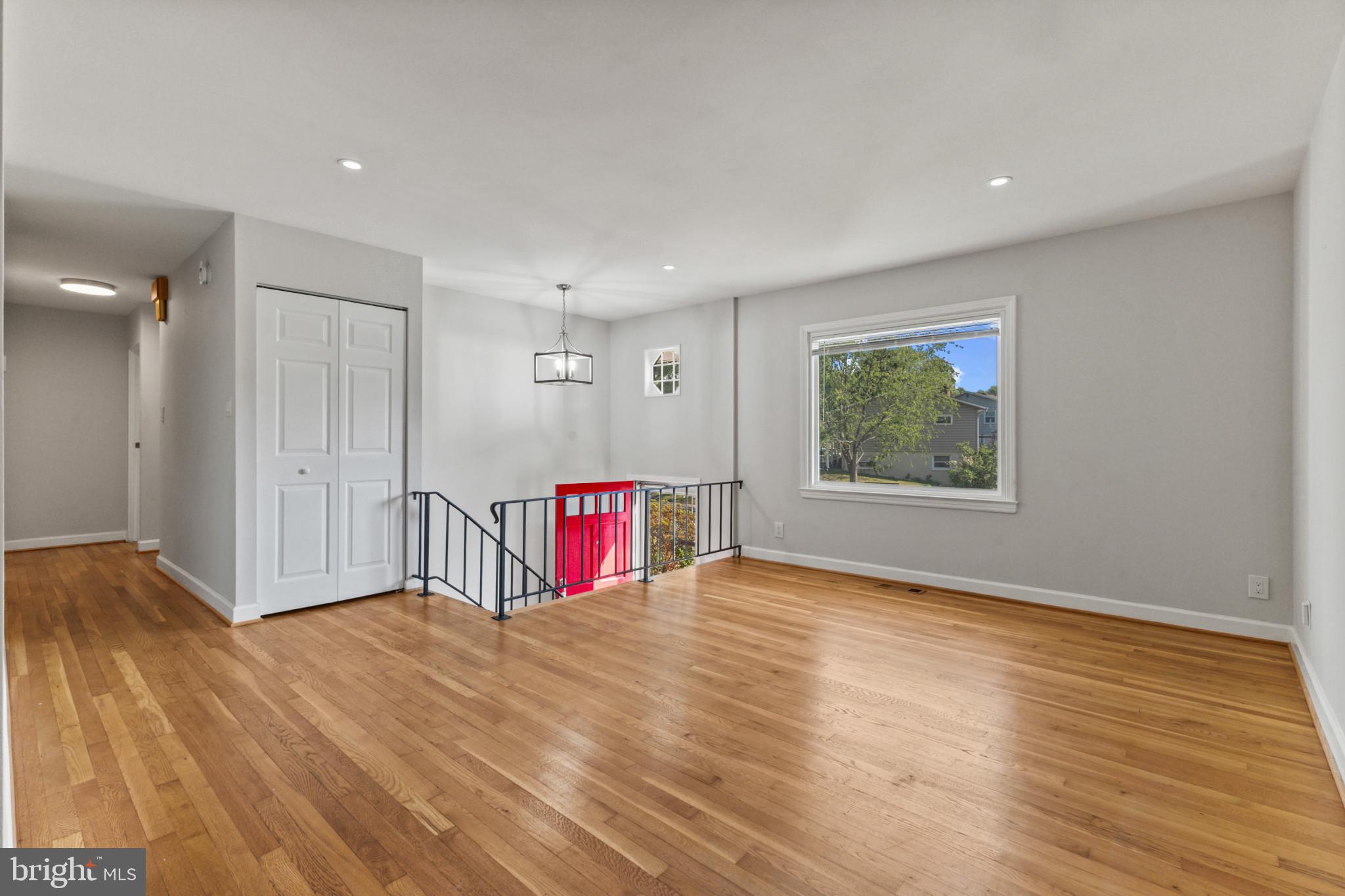 403 West Poplar Road Sterling, VA 20164 - Photo 7 of 25 Bright and airy open space awaits.