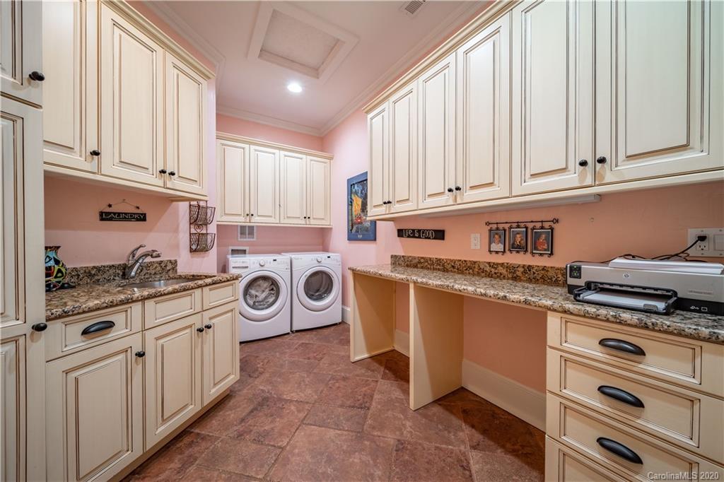 7418 Buckland Road Charlotte, NC 28278 - Photo 38 of 48 Gallery Image 38