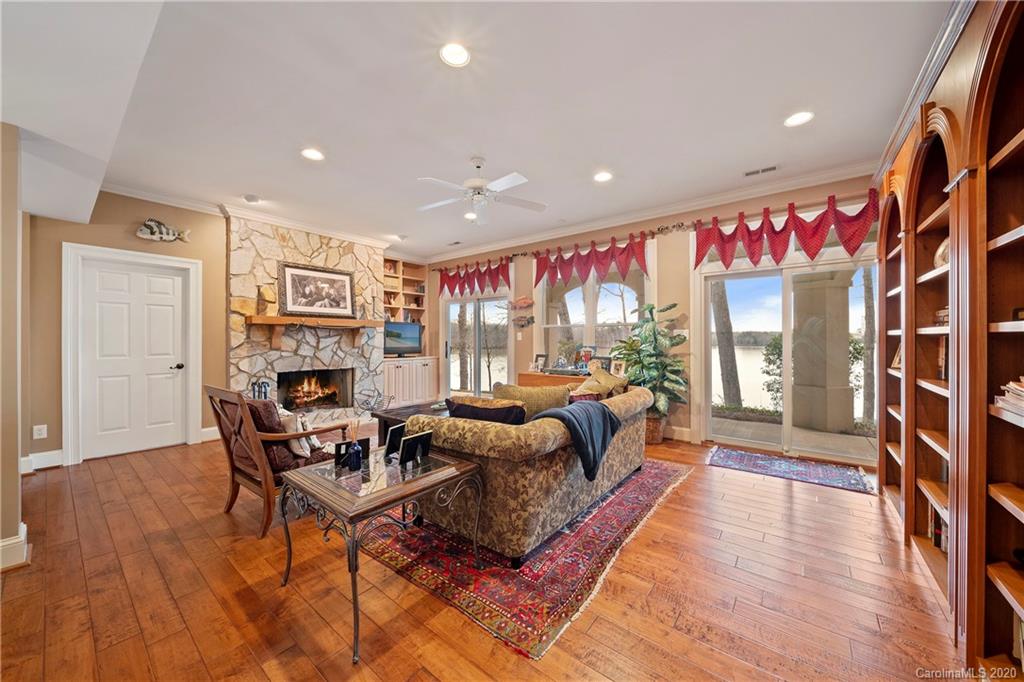 7418 Buckland Road Charlotte, NC 28278 - Photo 45 of 48 Gallery Image 45